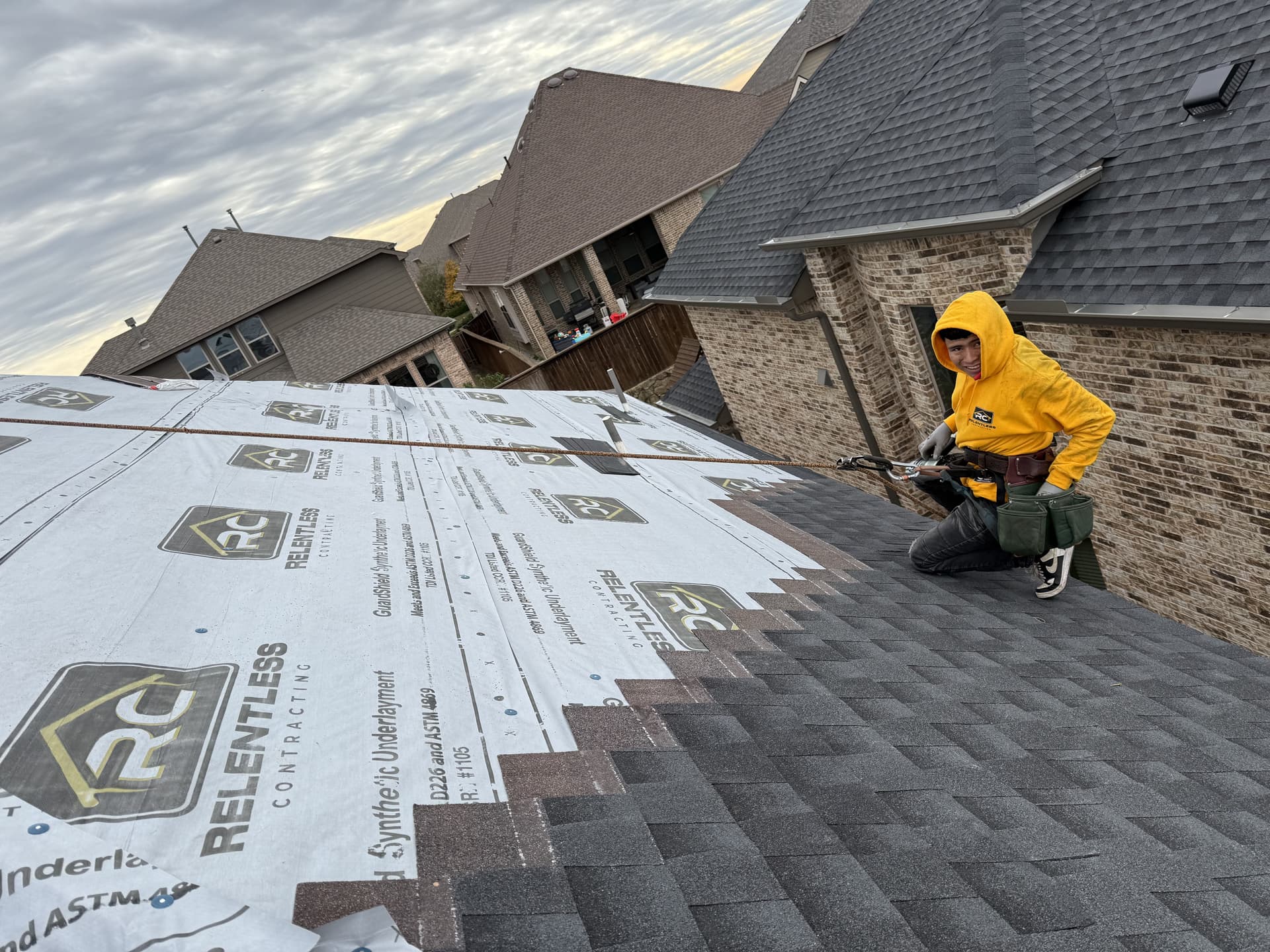 Relentless Contracting Tackles Hail Damage in DFW image