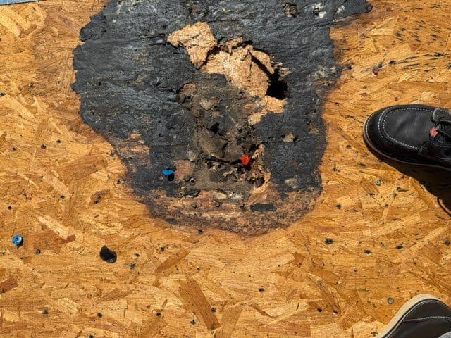Gallery photos for Expert Roof Repair Safeguards Homes from Hidden Damage: Image #2
